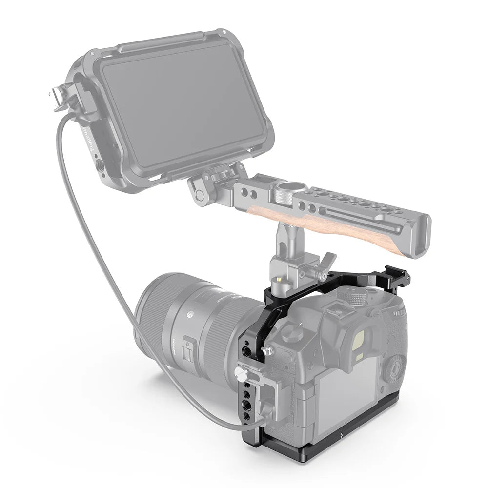 SmallRig Camera Cage For Panasonic GH5 / For Lumix GH5s With Cold Shoe Mount 1/4 3/8 Thread Holes and Nato Rail