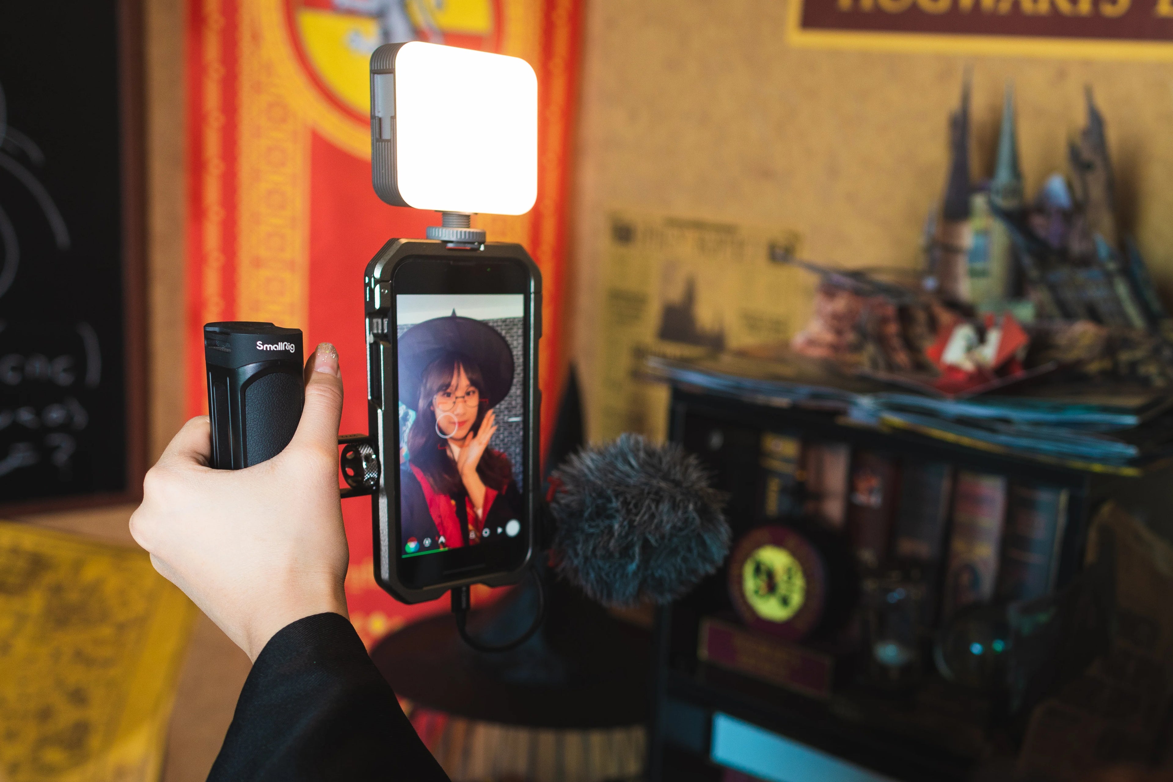 SmallRig Cage for iPhone & Universal Single Handle Handgrip