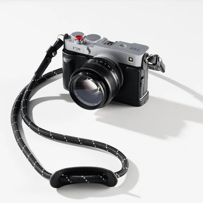 SmallRig Half Case Fujifilm X-E5 with Leather Strap